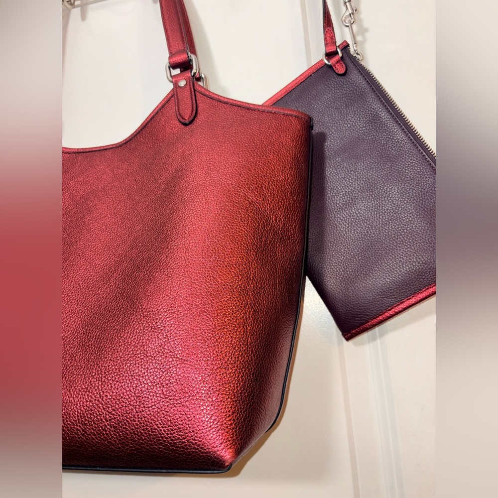 ✨ Coach Metallic Raspberry Day Tote & Matching Pouch Set ✨ C0869 - Picture 8 of 14